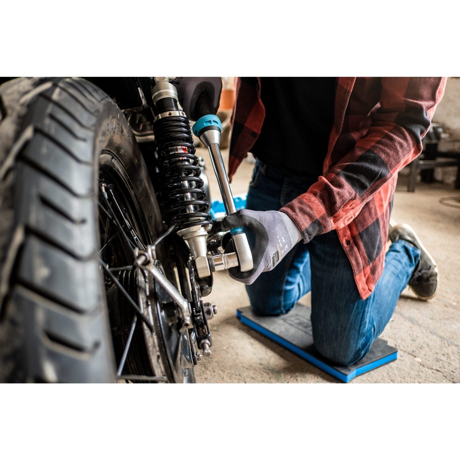 5121 3ct 5111 3ct anwendung home motorrad 8 Cheie moment reglabil 20-120 Nm clichet reversibil 3/8inch HAZET 5111-3CT - imagine 14