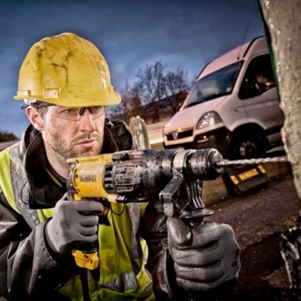 d25133k 5 CIOCAN ROTOPERCUTOR 26MM DEWALT D25133K-QS - imagine 4