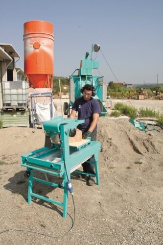 Masini de taiat caramida